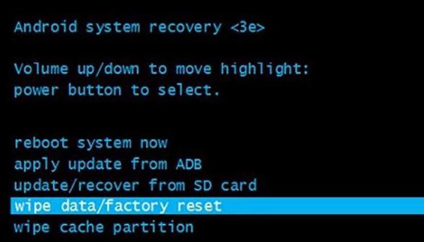 accedi alla modalità provvisoria e seleziona Wipe data/factory reset