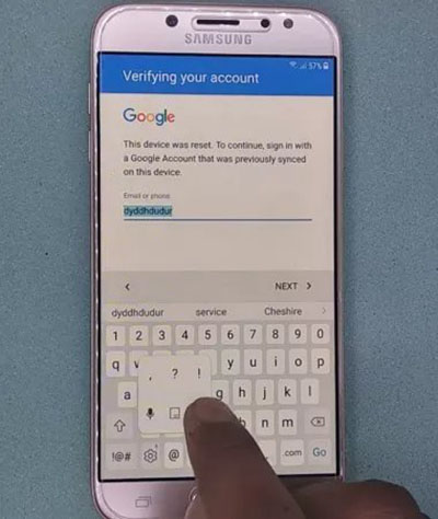 come bypassare l'account google samsung senza pc tramite talkback-1